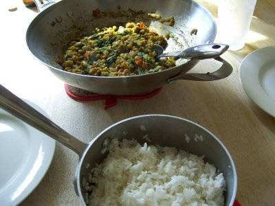 curry lentils,spinach & white rice