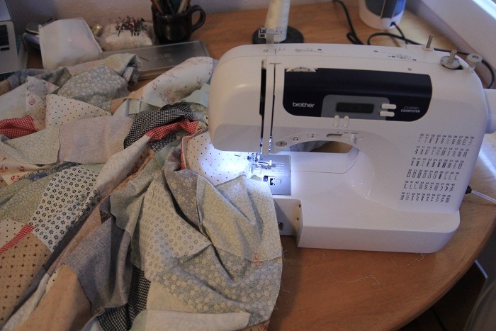 sewing cottage quilt sewing cottage quilt