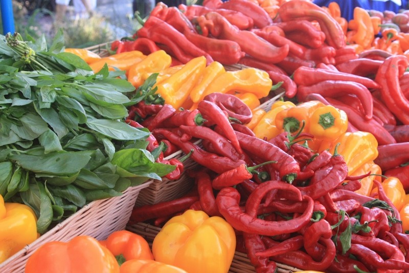 farmer's market peppers & basil