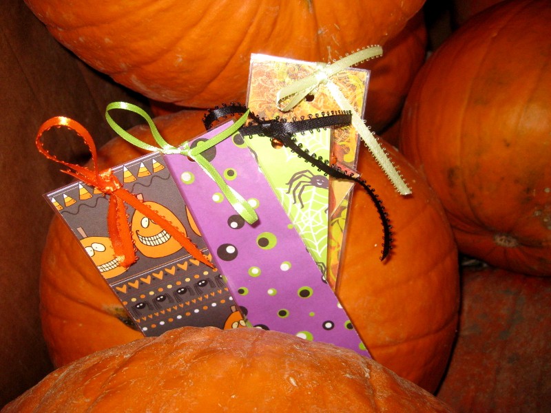 bookmarks & pumpkins