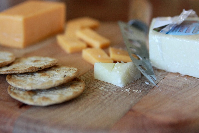cheese & crackers