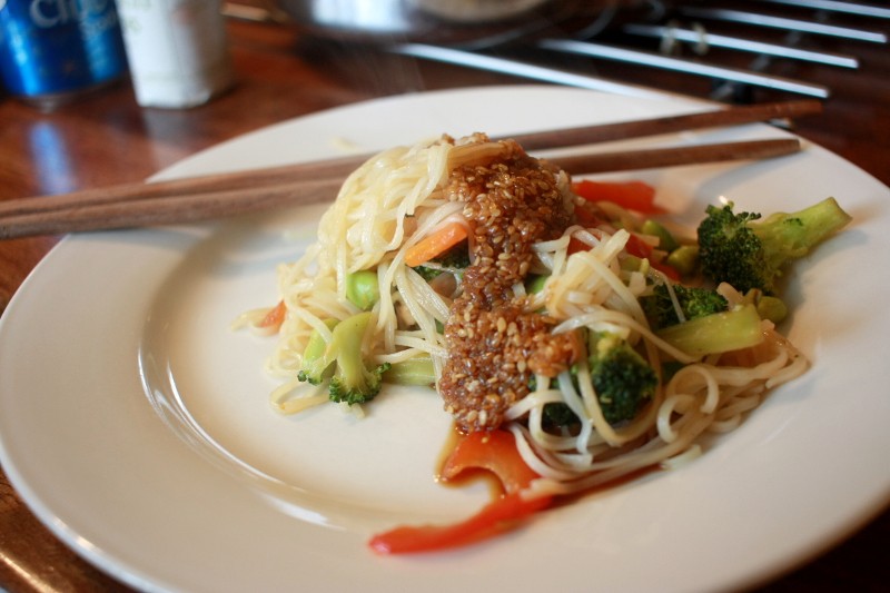 rice noodles & vegetables w/sauce