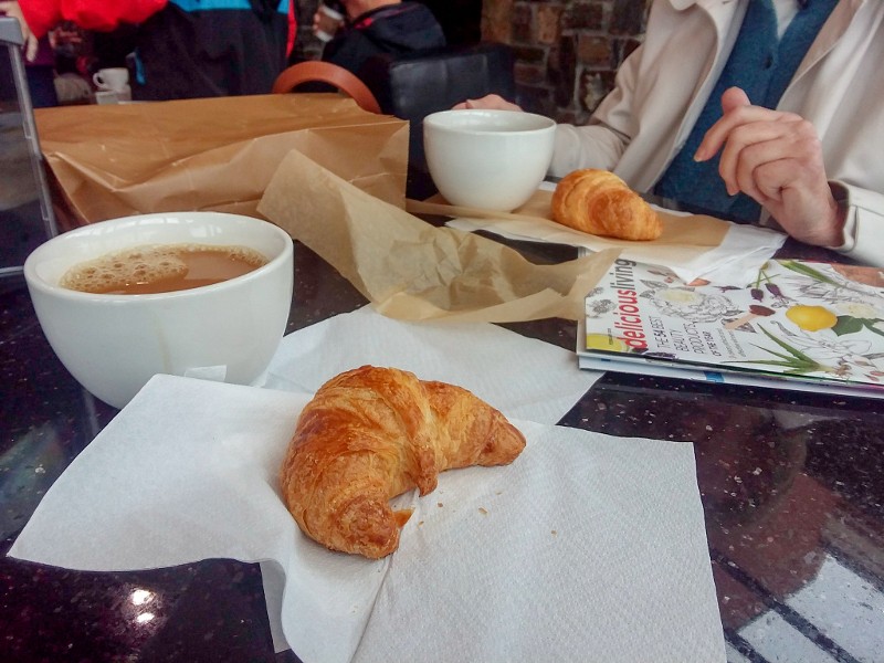 coffee & croissant